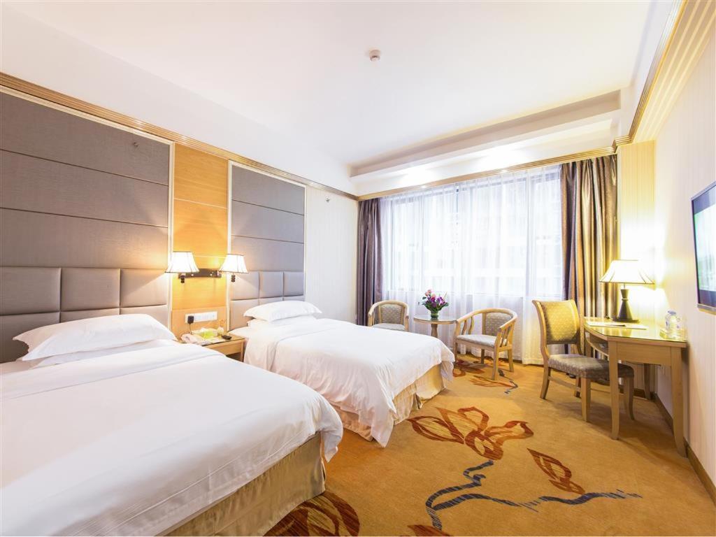 Vienna Hotel Zhanjiang Coast Avenue Luaran gambar